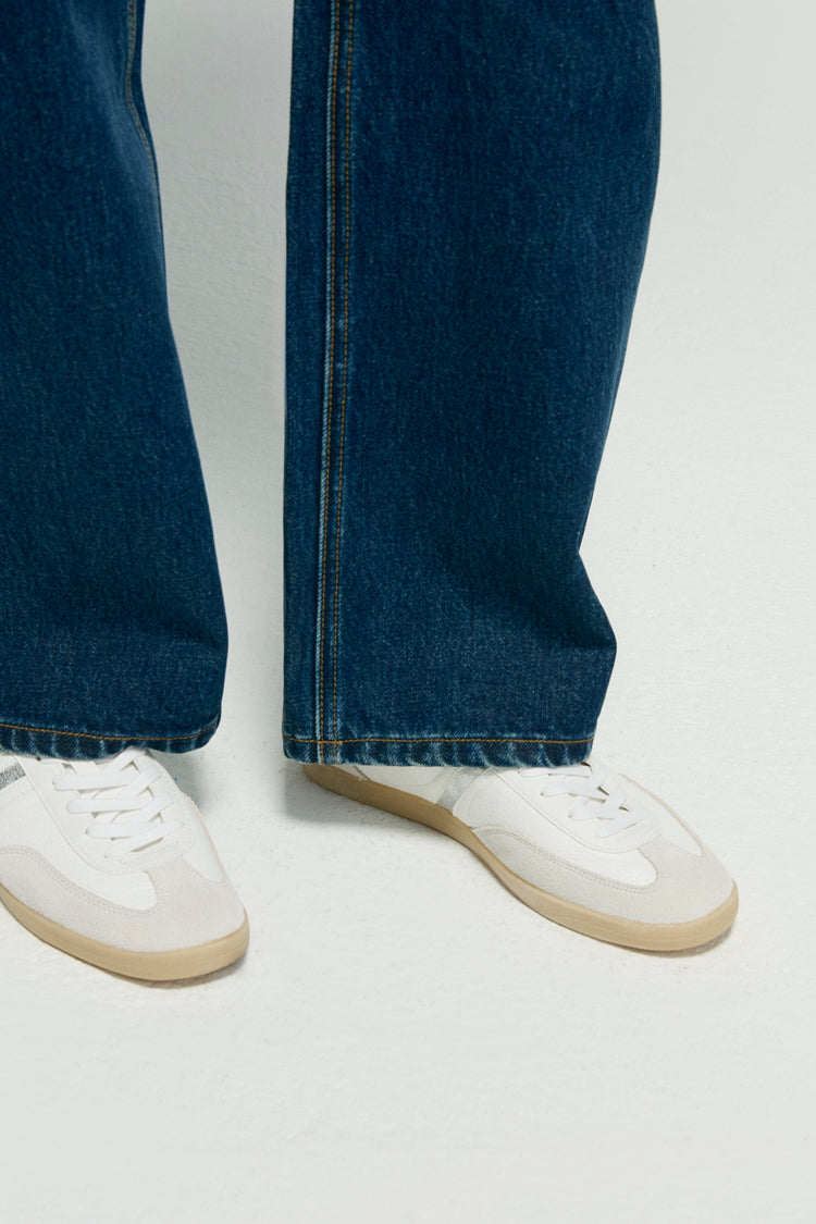 Slope Curve Jeans HJ039 by Hey Joanie