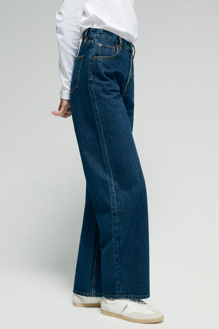 Slope Curve Jeans HJ039 by Hey Joanie