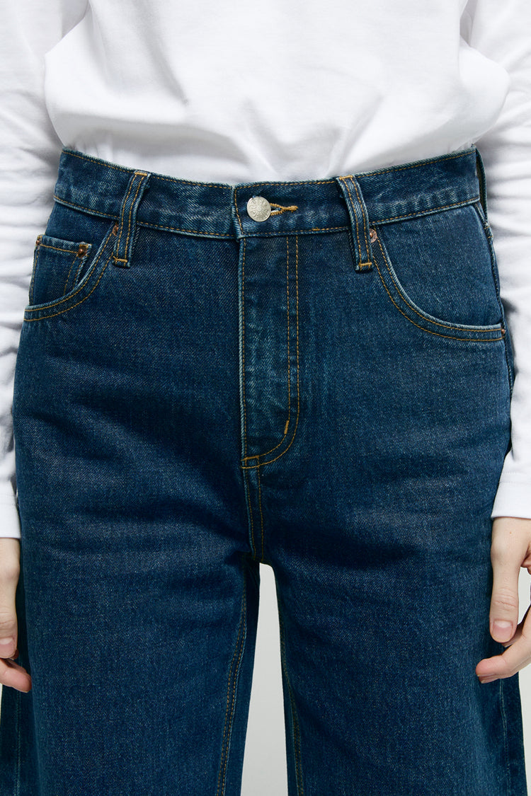 Slope Curve Jeans HJ039 by Hey Joanie