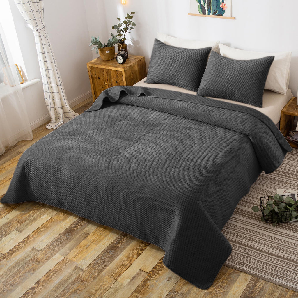 Kasentex All Season Cozy Velvet Quilt Set with Shams, Queen, King, Room Decor, Graduation Gifts by Kasentex