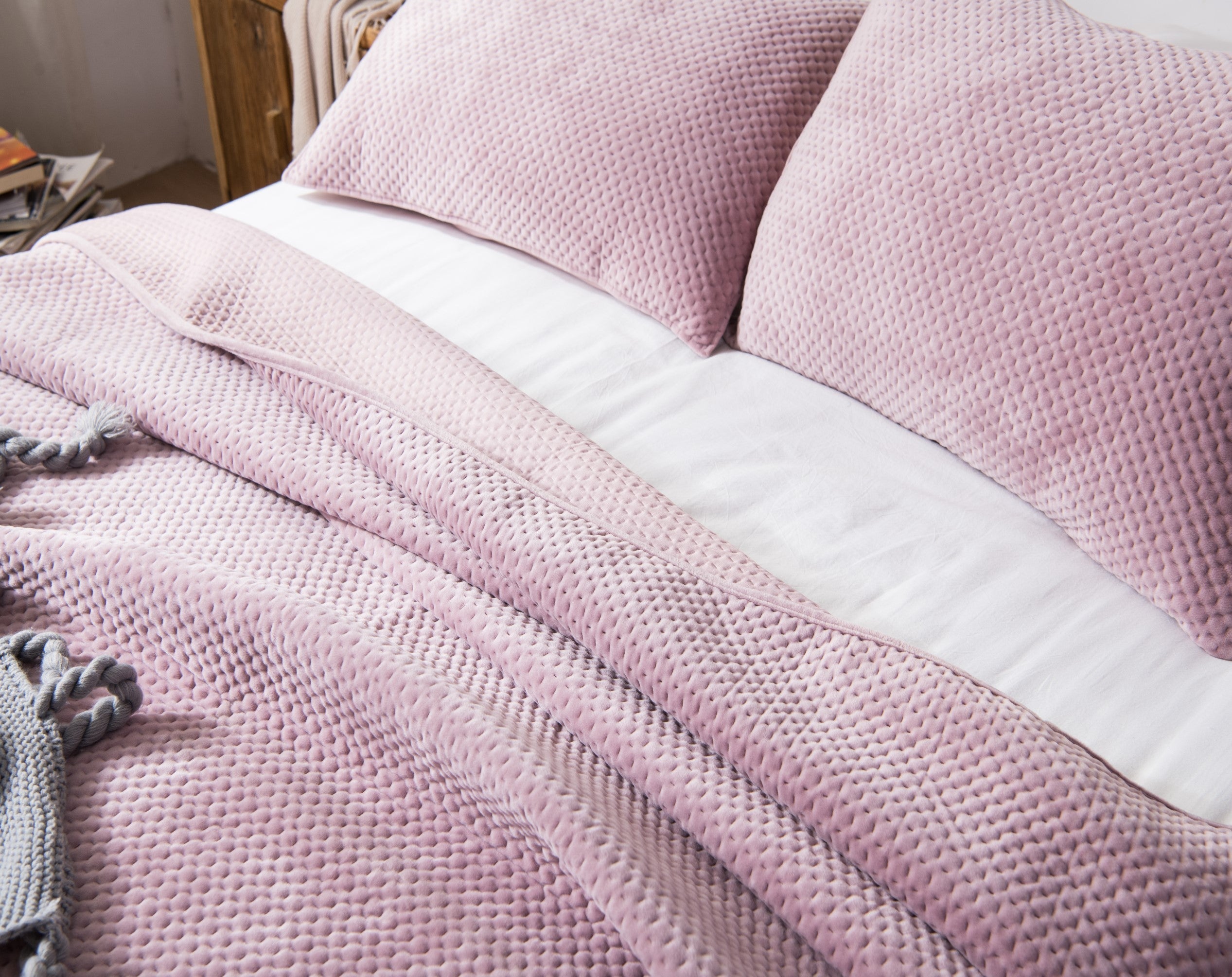 Kasentex All Season Cozy Velvet Quilt Set with Shams, Queen, King, Room Decor, Graduation Gifts by Kasentex