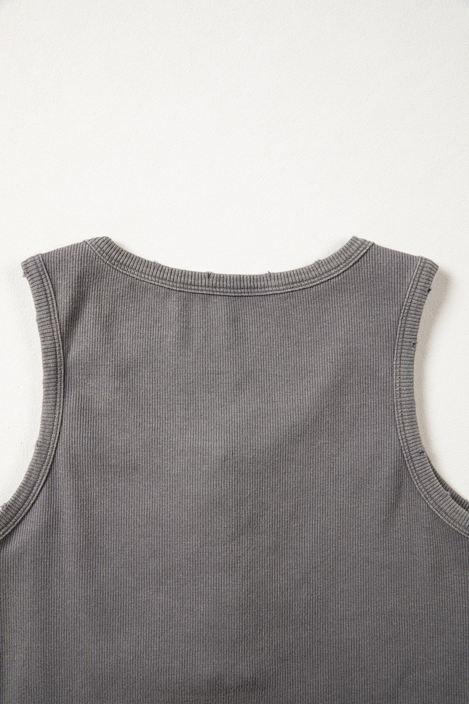 Solid Distressed Ribbed Mineral Wash Tank