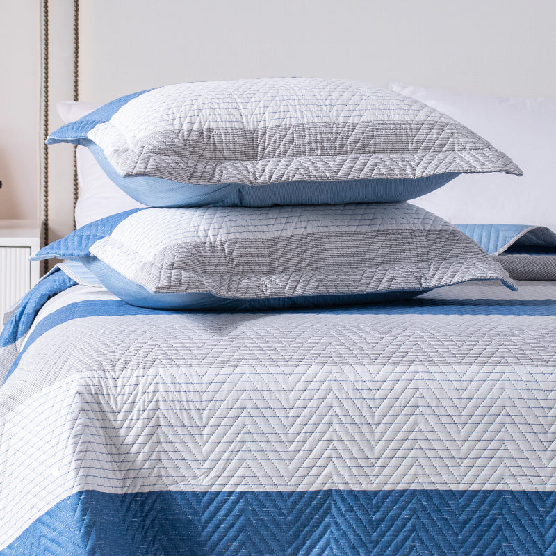 Kasentex Spring Lightweight Reversible Stripe Quilt Set Bedding- Sky Blue and Ivory White, Room Decor, Graduation Gifts, Father's Day Gift by Kasentex