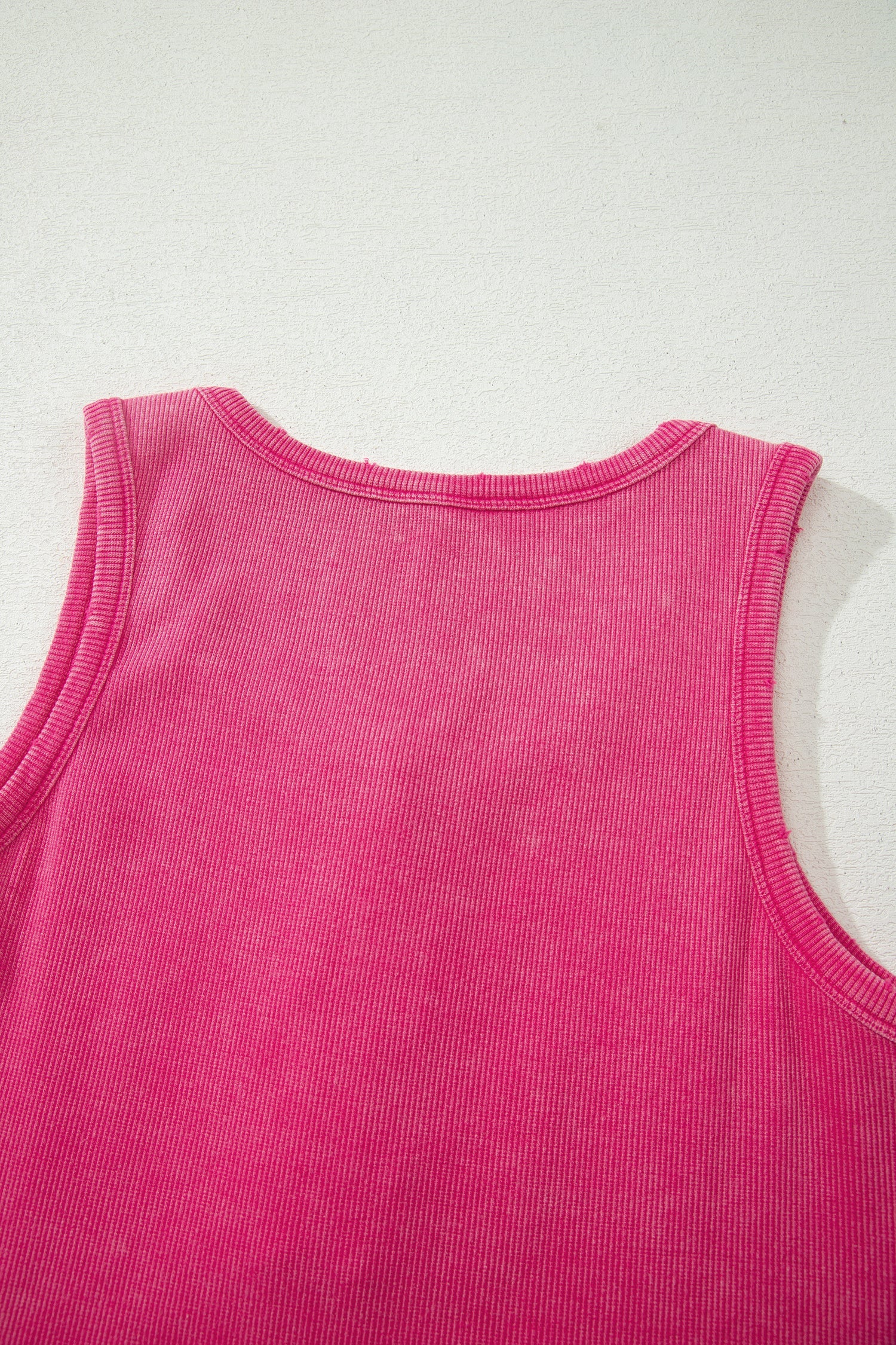 Solid Distressed Ribbed Mineral Wash Tank