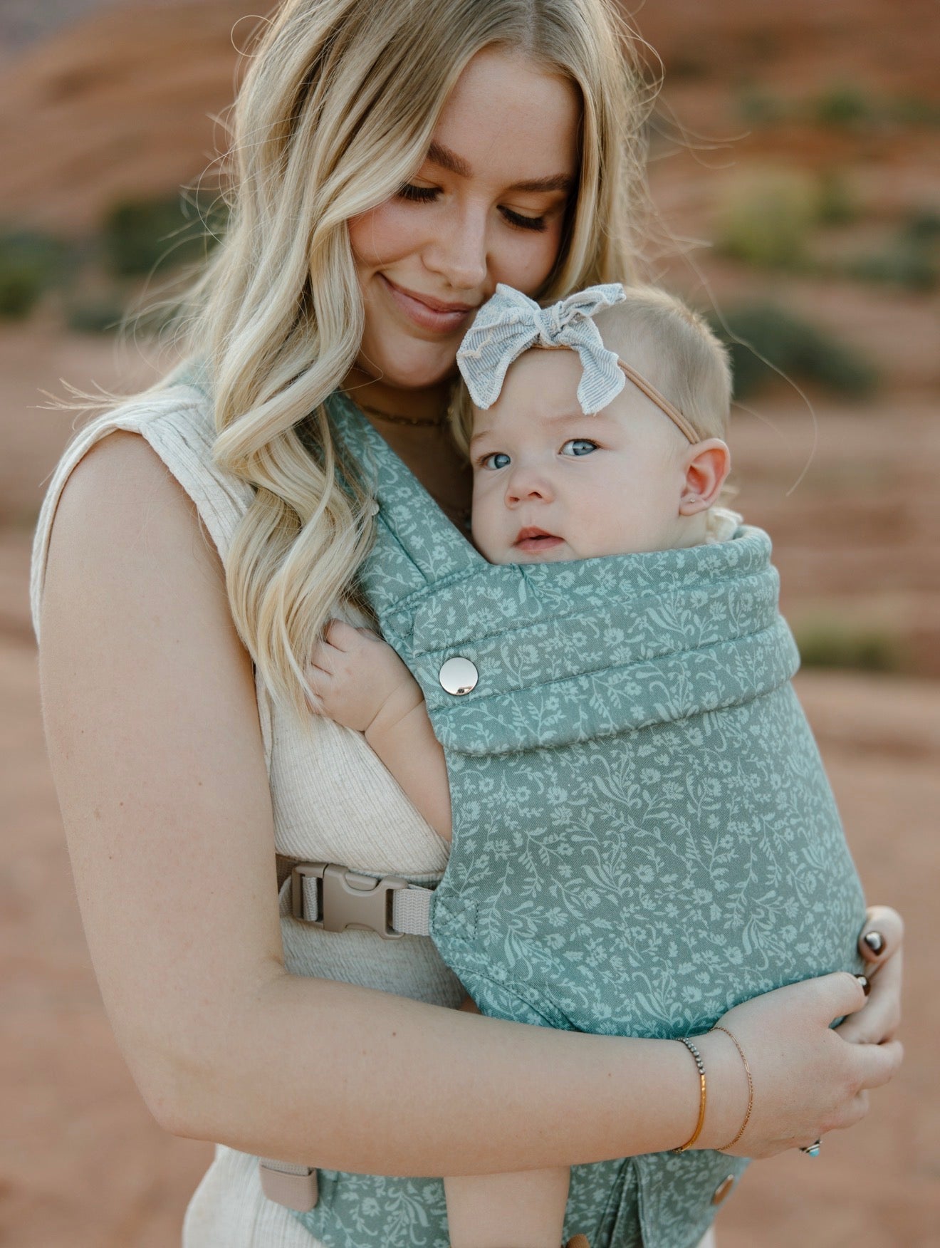 Coco Bloom – Baby Carrier With A Pocket by Coco Carriers
