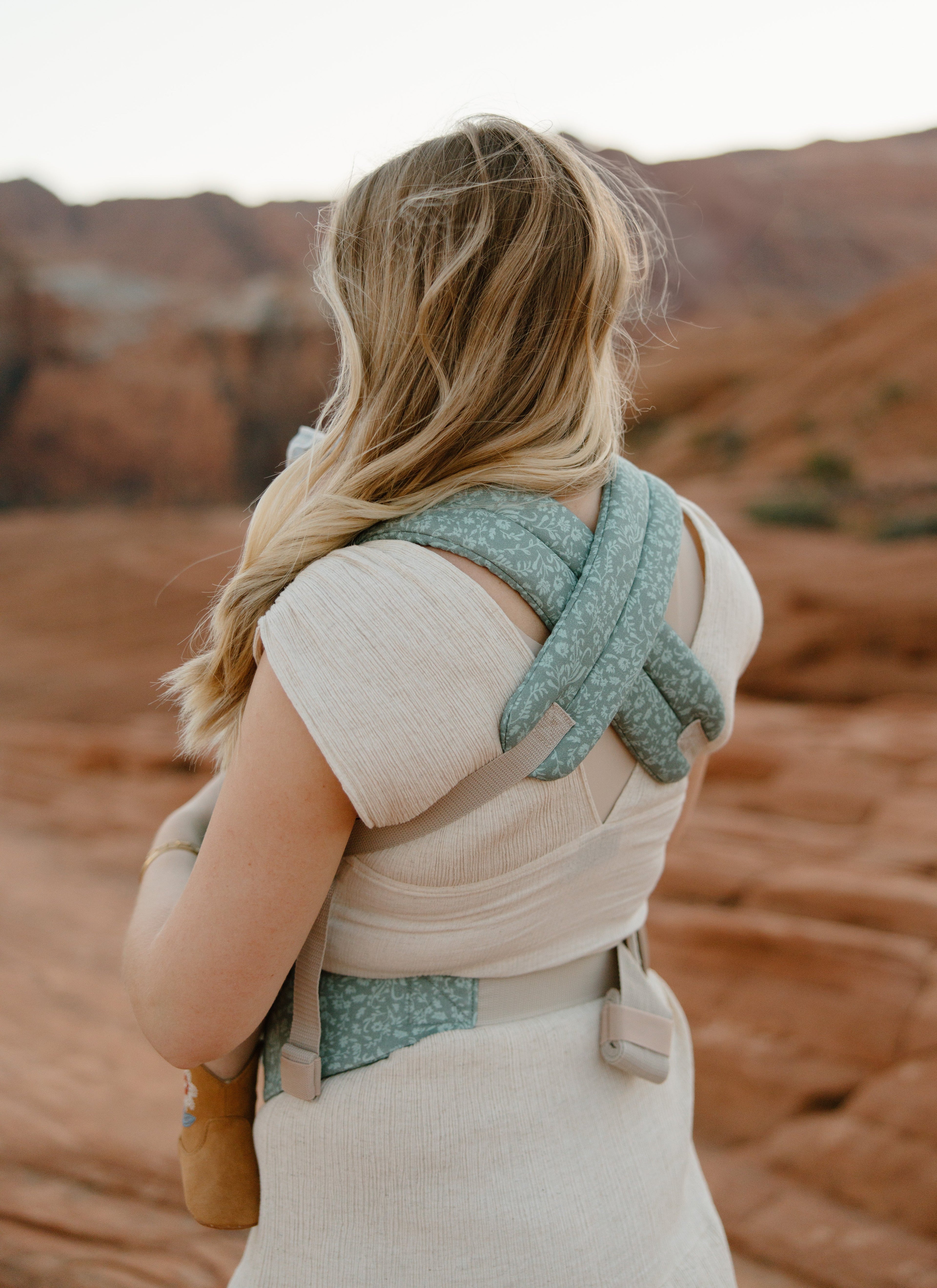 Coco Bloom – Baby Carrier With A Pocket by Coco Carriers