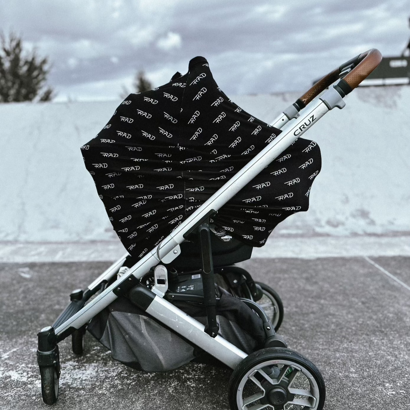 RAD MULTI-USE COVER FOR INFANT NURSING by LITTLE RAD THINGS