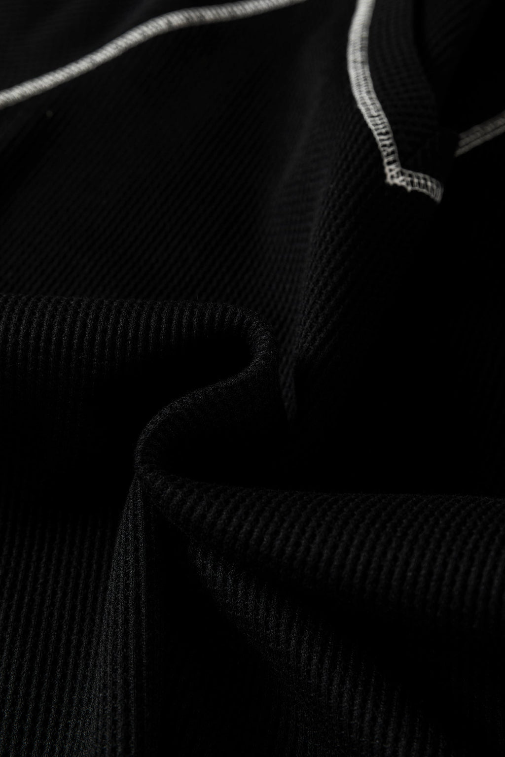 Waffle Textured Contrast Trim V-Neck Tee